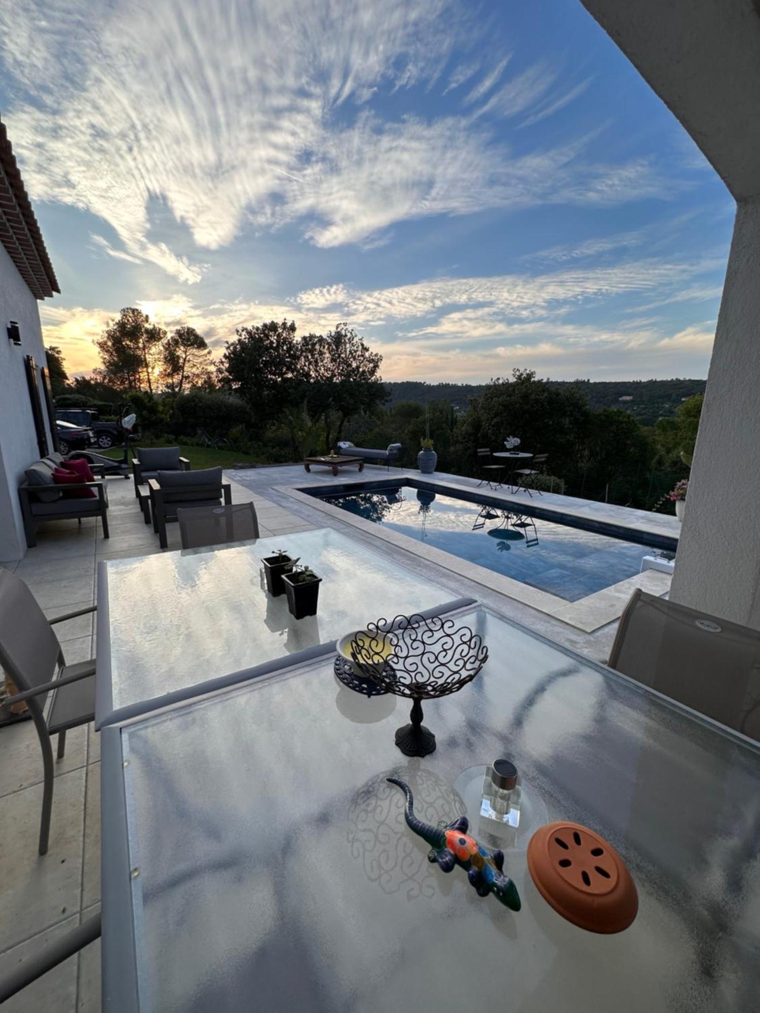 Villa Avec Piscine Privee Non Partagee Camps-la-Source Exteriör bild